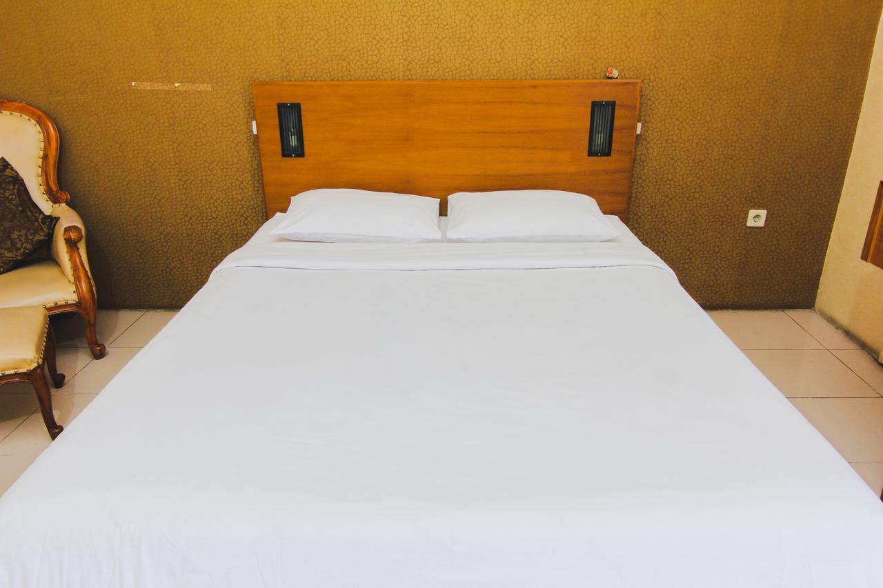 Hotel Bandara Asri Kalasan Екстериор снимка