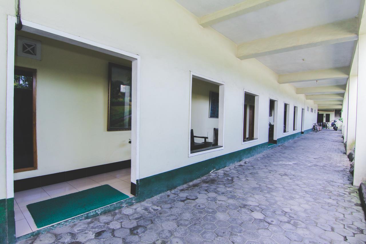 Hotel Bandara Asri Kalasan Екстериор снимка